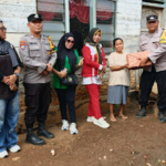 Bantuan Sembako Polsek Sungkai Selatan untuk Warga