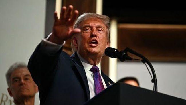 Selat Hormuz Dibuka, Trump Yakin AS-Iran Segera Deal