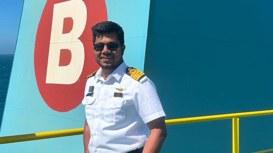 Pelaut Terjebak di Selat Hormuz Hampir 100 Hari Tanpa Kepastian
