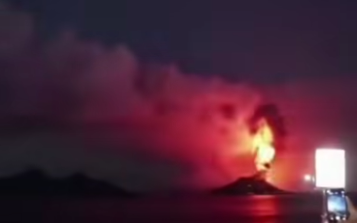 Status Anak Krakatau Naik, Warga Lampung dan Banten Waspada