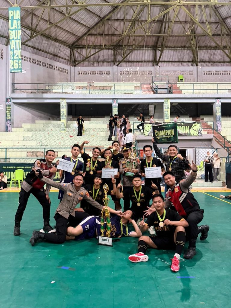 Tim Futsal Polres Lampung Utara Juara I Piala Bupati