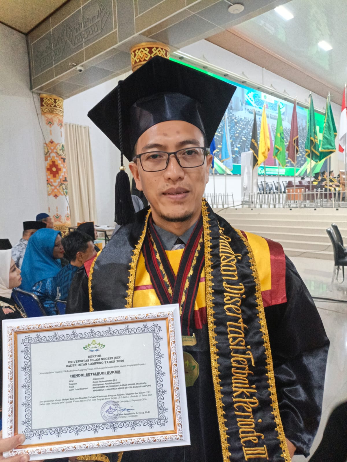 Kepala MAN 1 Lampung Barat Raih Gelar Doktor, Disertasi Terbaik di UIN Raden Intan