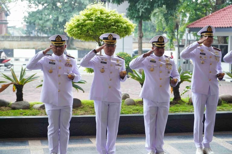 Kenaikan Pangkat Danlanal Lampung Resmi Sandang Kolonel AL